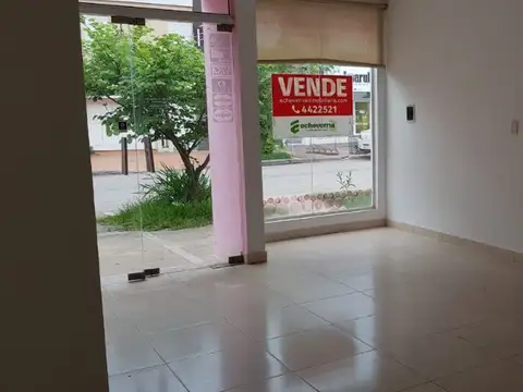 Local en Venta 30 años