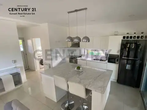 Casa en Venta en Berazategui, USD 389.900