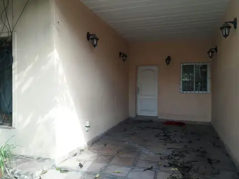 Casa en Venta en Ciudad Jardin del Palomar, USD 270.000