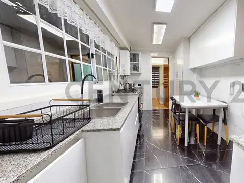 Departamento en Venta con cochera Larrea 1100, Recoleta