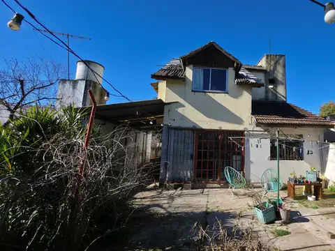 Casa en Venta con 1 cochera