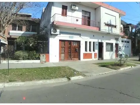 Gral Juan M De Pueyrredon 100