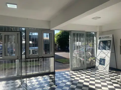 Galpon en Venta 8  mts Frente