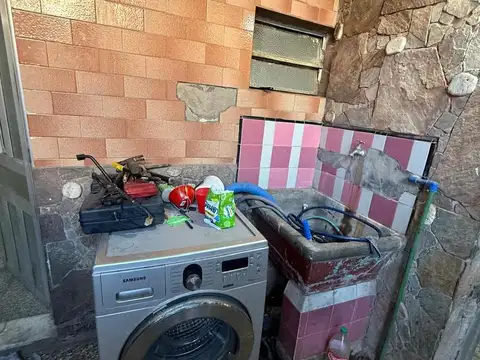 Casa interna unica en pje. morales 3300