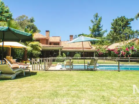 Casa en Venta en Golf, USD 850.000