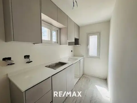 Joaquin Victor Gonzalez- Chic Village Pilar 1800