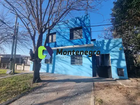Casa - Venta - Argentina, Berazategui - Calle Lisandro de la Torre 2300