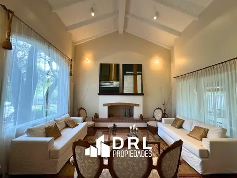 Casa en venta en Lomas De La Carolina