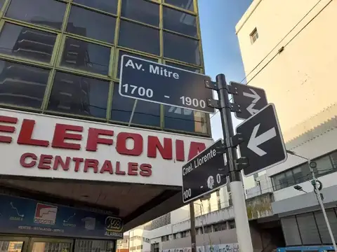 Avenida Mitre y Llorente