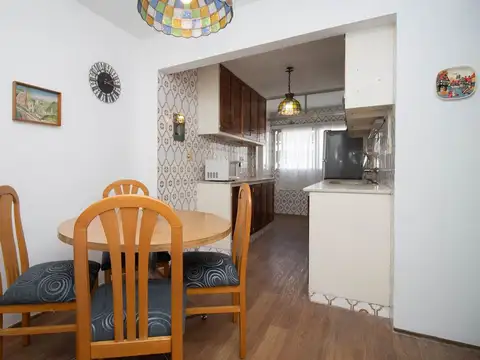 Departamento 6 ambientes con 2 baños