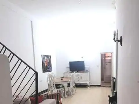 Casa 5 ambientes con 1 baño