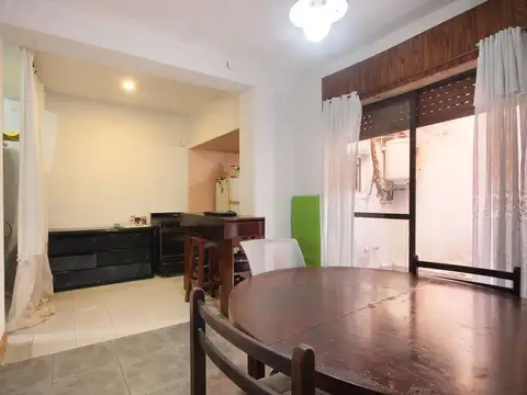 VENTA PH 4 AMBIENTES CON PATIO CIUDADELA