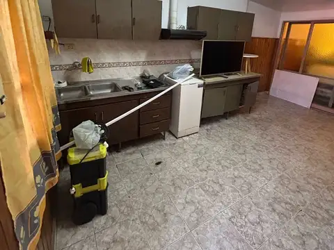 VENTA CASA + DEPTO INTERNO
