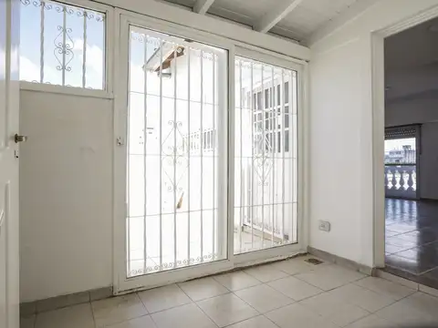 Depto Tipo Casa en Venta 60 años