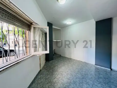 DEPARTAMENTO 3 AMBIENTES CON PATIO- VILLA PUEYRREDON