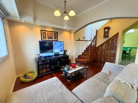 Depto Tipo Casa en Venta en Mataderos, USD 187.000