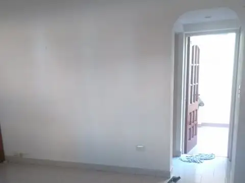 Depto Tipo Casa en Venta en Mataderos, USD 135.000