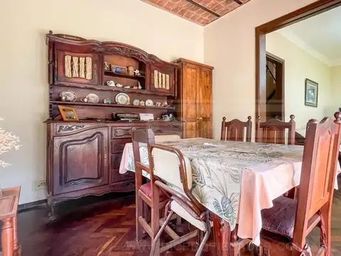 Casa 5 ambientes con 1 baño