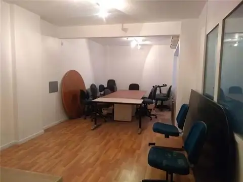 Esmeralda 345, EntrePiso, entre Av. Corrientes y Sarmiento, CABA