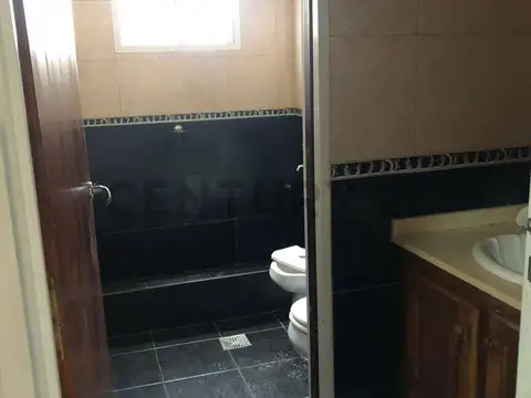 CASA 2 DORMITORIOS EN ALQUILER | CALLE 12 ESQ 606 | VILLA ELVIRA - LA PLATA