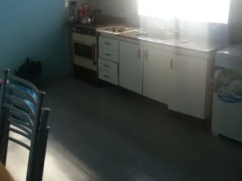 Pueyrredón 100, Piso 1