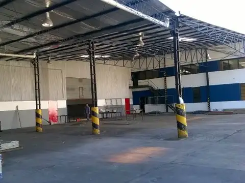 Galpon en Alquiler 400  mts Frente