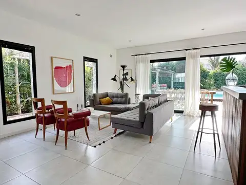 Casa en Venta en Pilar del Este - San Eduardo, USD 215.000