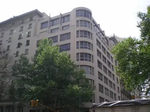 Leandro N. Alem al 600