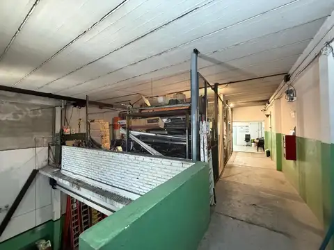 Galpon en Venta en Villa Adelina, USD 299.000