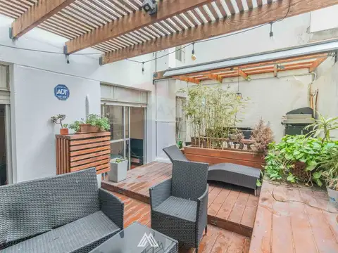 VENTA APARTAMENTO 2 DORMITORIOS, PATIO, PÓCITOS