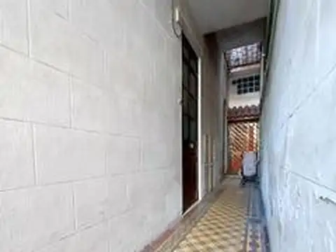 Depto Tipo Casa en Venta 70 años