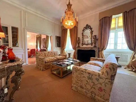 Único piso en edificio emblemático!