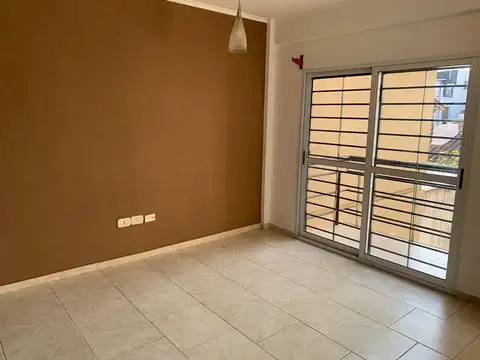 Departamento en Alquiler en Haedo Norte, $ 600.000