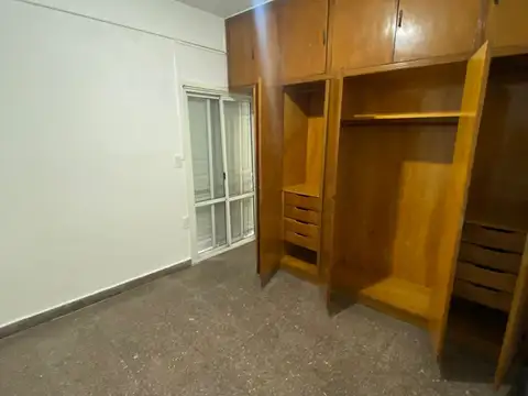 Departamento en Alquiler en Parque Avellaneda, $ 650.000