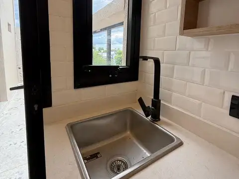 manuela pedraza 6000