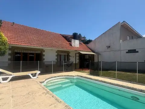 VENTA CASA 5 AMBIENTES CONSTITUCIÓN PILETA QUINCHO