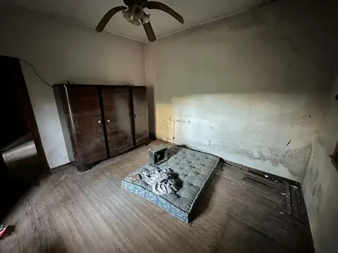 Casa 11 ambientes con 3 baños