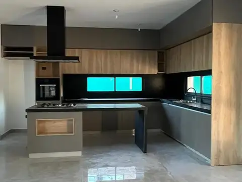 Casa en Venta 1 año
