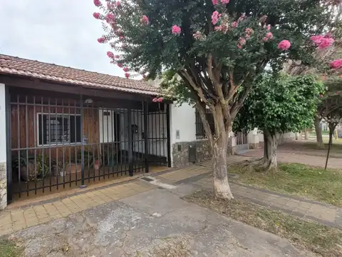 González Del Solar Bis 200