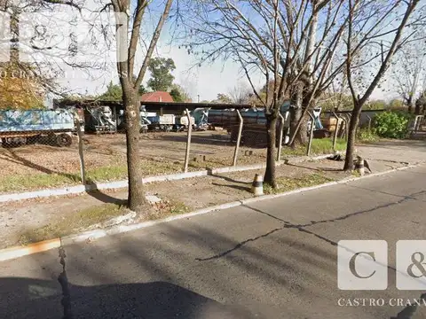 Terreno en Venta 136  mts Frente