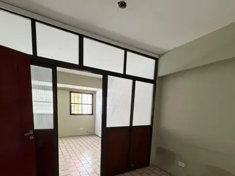 Diagonal Brown 1352 , Piso 1