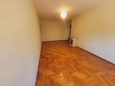 Departamento en Alquiler en Villa Ballester, $ 550.000