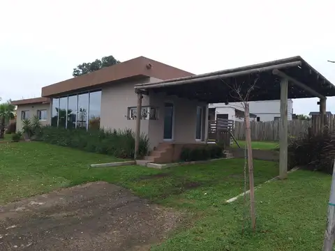 Barrio Santa Elena, Pilar del