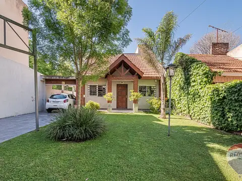 CASA EN VENTA GONNET