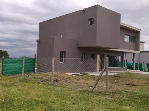 Excelente oportunidad, propiedad a estrenar de 5 ambientes - Pilar del este, Barrio San Sebastian.