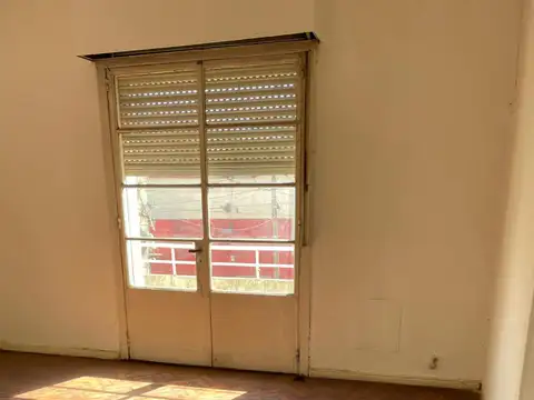 Estanislao Zeballos 700