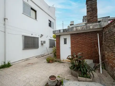 Depto Tipo Casa 5 ambientes con 1 baño