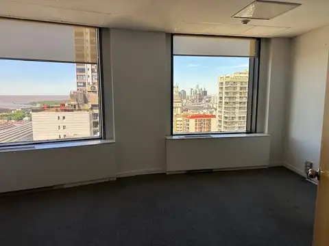 Oficina en Alquiler 40 años
