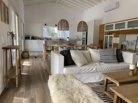 Casa en Alquiler Temporal en Costa Esmeralda, USD 4.500