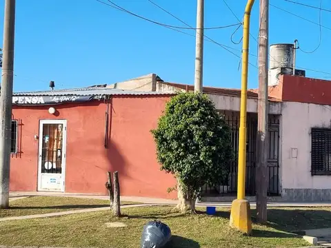 CASA 3 dormitorios -Javier de la Rosa 1595 Stafe